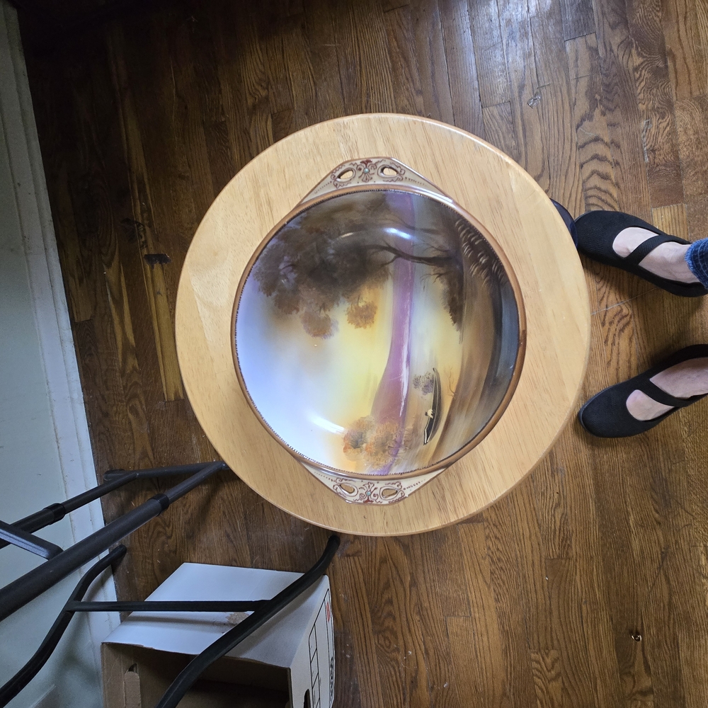 Elegant Brown and Gold Decorative Bowl